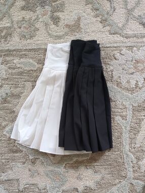Set Of 2 Old Navy Women’s Pleated Tennis Skirts- Black and White